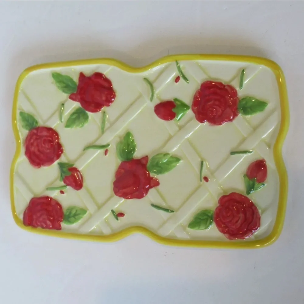Yellow Old World Rose 8 Pc Set 2 Ceramic 1 QT Plates Lids Baskets